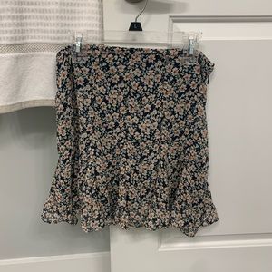 New with tags! Vestique boutique ruffle skort